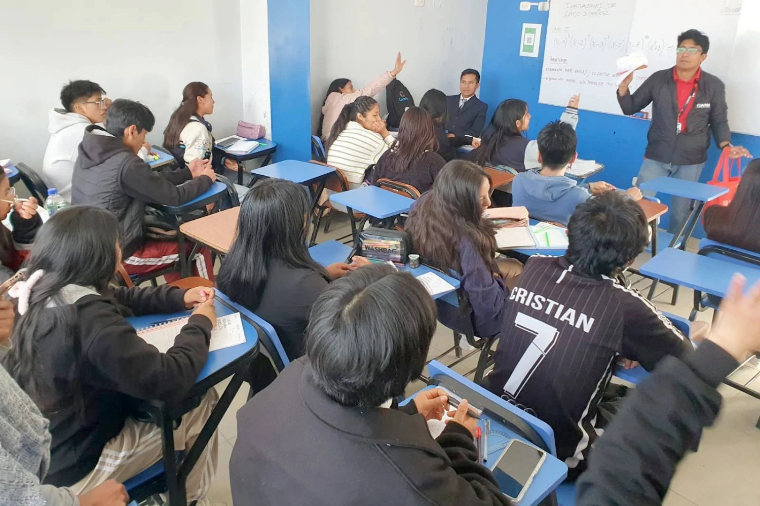 Chilca lanza academia que impulsa ingreso a las universidades