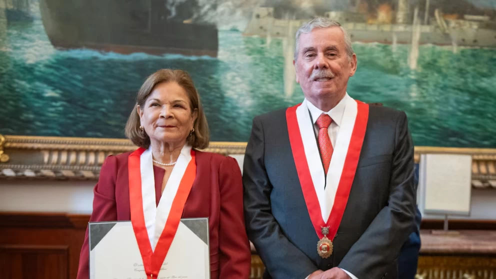 Ley busca reelección de Jeri Ramón en UNMSM