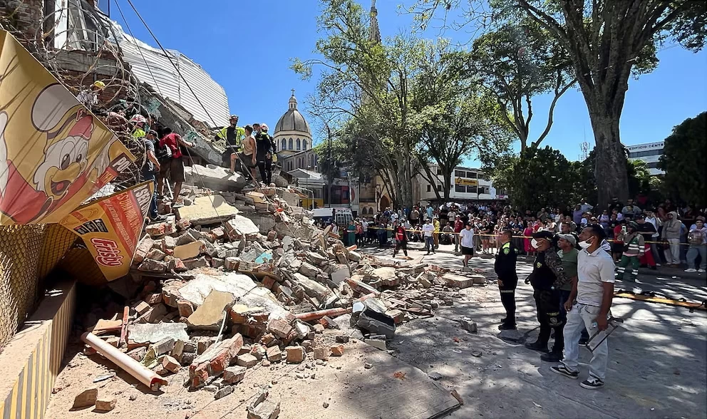 Terremoto de magnitud 7,4 en Colombia deja 111 fallecidos y graves daños en varias ciudades