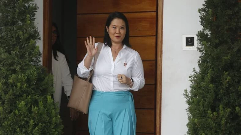 Keiko Fujimori recibe credenciales presidenciales hoy
