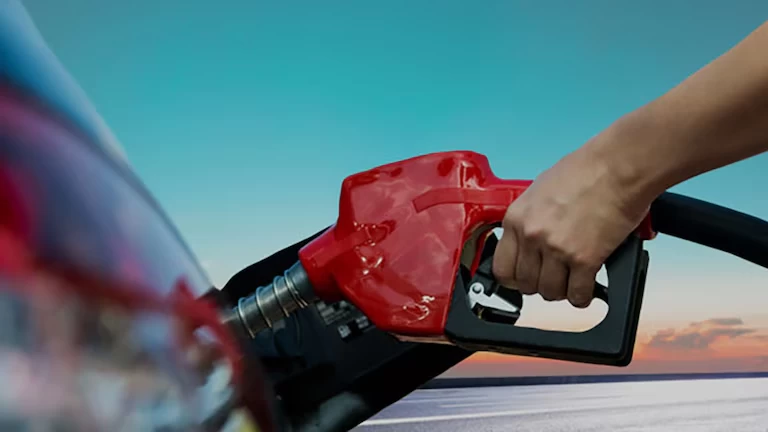Gobierno anuncia subsidio de 15% a 20% al diésel para transportistas ante alza de combustibles