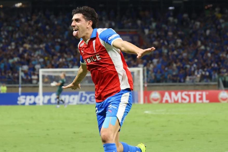 Universidad Católica sorprende y silencia al Cruzeiro